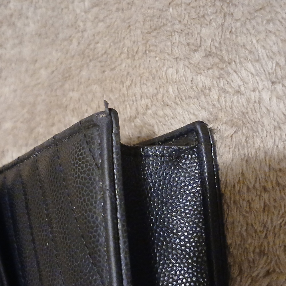 💯% Authentic YSL Envelope Wallet (no chain) - Picture 13 of 17